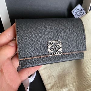 Loewe anagram business cardholder in pebble grain calf skin